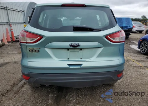 2013 Ford Escape S z USA, uszkodzony, nr VIN 1FMCU0F77DUB82604